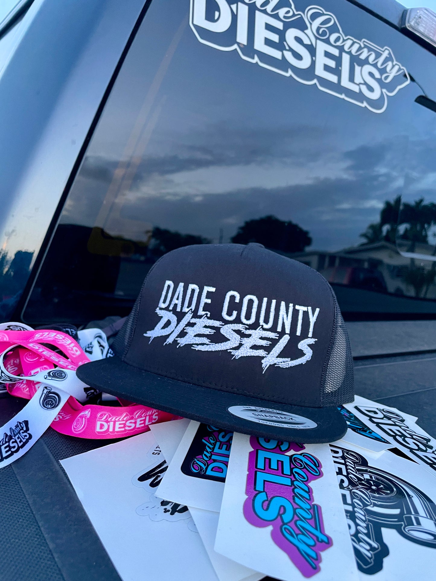 Black Snapback Hat - Flat Bill (Rage Style)