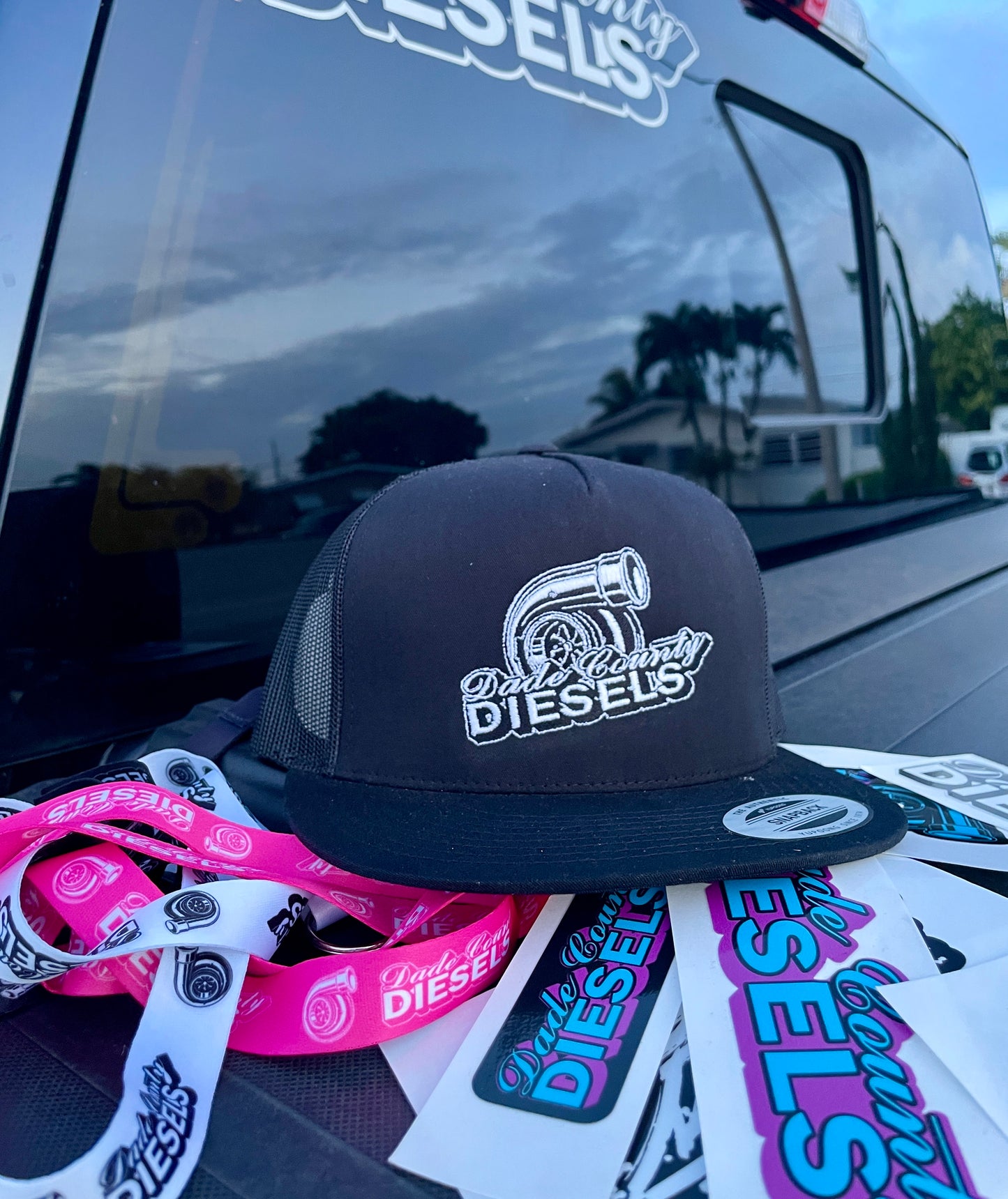 Black Snapback Hat - Flat Bill (Turbo)